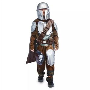 Mandalorian kids’ costume Disney brand